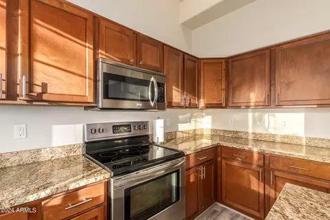 Kitchen - 1908 S Saddle St, Gilbert, AZ 85233 photo 4 of 5