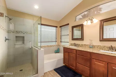 Bath - 1908 S Saddle St, Gilbert, AZ 85233 photo 2 of 3