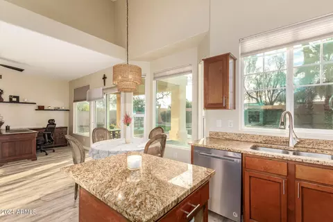 Kitchen - 1908 S Saddle St, Gilbert, AZ 85233 photo 2 of 5