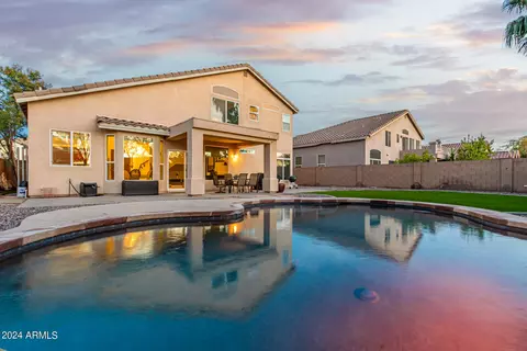 Exterior - 1908 S Saddle St, Gilbert, AZ 85233 photo 16 of 24