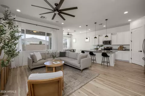 10453 E Simone Ave, Mesa, AZ 85212