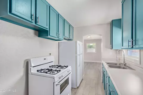 2301 W Solano Dr, Phoenix, AZ 85015 photo 12