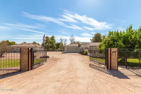 18335 W Orangewood Ave, Waddell, AZ 85355