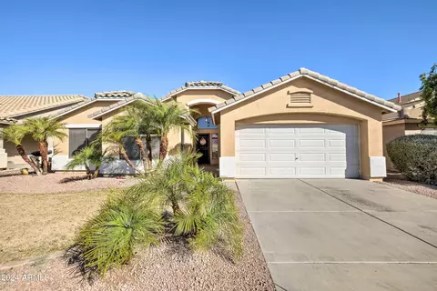 490 E Clairidge Dr, San Tan Valley, AZ 85143