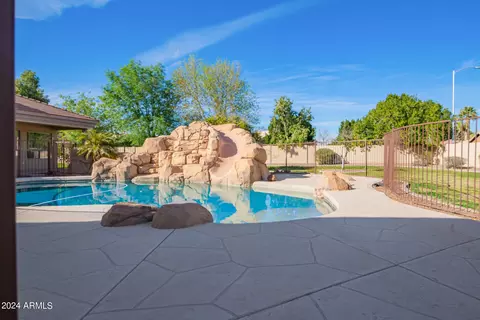 Exterior - 3818 E Ivy Cir, Mesa, AZ 85205 photo 9 of 29