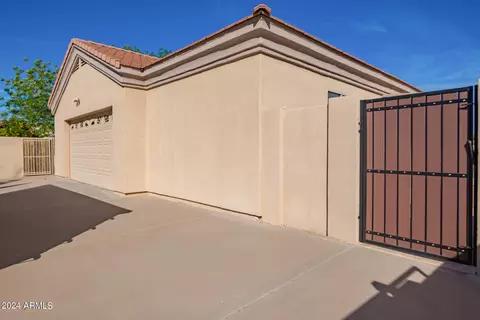 Exterior - 3818 E Ivy Cir, Mesa, AZ 85205 photo 24 of 29