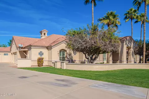 Exterior - 3818 E Ivy Cir, Mesa, AZ 85205 photo 26 of 29