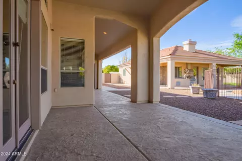 Exterior - 3818 E Ivy Cir, Mesa, AZ 85205 photo 7 of 29