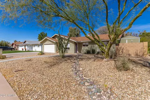 1702 W Griswold Rd, Phoenix, AZ 85021 photo 2