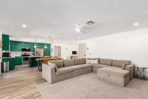 1702 W Griswold Rd, Phoenix, AZ 85021 photo 8
