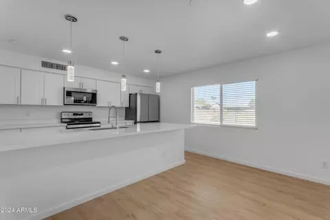 4718 E Ahwatukee Dr, Phoenix, AZ 85044 photo 7