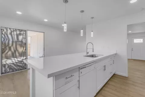 4718 E Ahwatukee Dr, Phoenix, AZ 85044 photo 8
