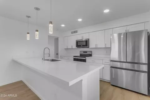 4718 E Ahwatukee Dr, Phoenix, AZ 85044 photo 6