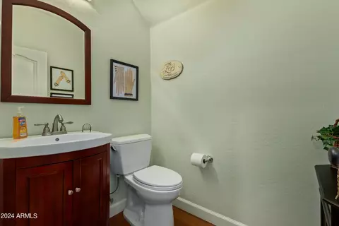 Bath - 3640 Edna Dr, Gilbert, AZ 85296 photo 1 of 7
