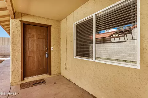Exterior - 11429 S Ki Rd, Phoenix, AZ 85044 photo 10 of 16