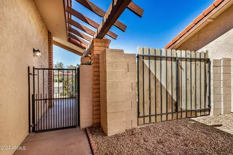 Exterior - 11429 S Ki Rd, Phoenix, AZ 85044 photo 8 of 16