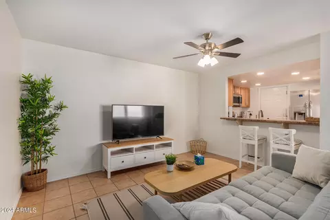 Living - 11429 S Ki Rd, Phoenix, AZ 85044 photo 3 of 4