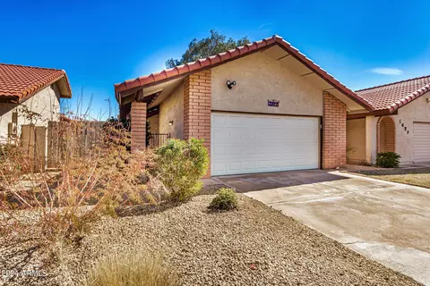 Exterior - 11429 S Ki Rd, Phoenix, AZ 85044 photo 6 of 16