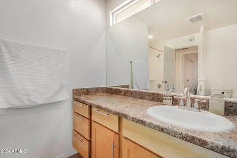 Bath - 11429 S Ki Rd, Phoenix, AZ 85044 photo 1 of 2