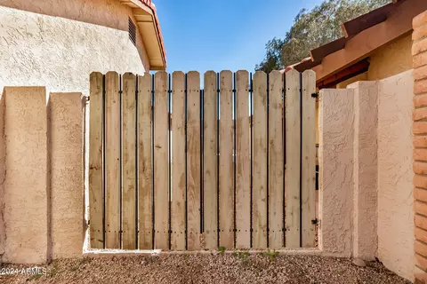 Exterior - 11429 S Ki Rd, Phoenix, AZ 85044 photo 7 of 16