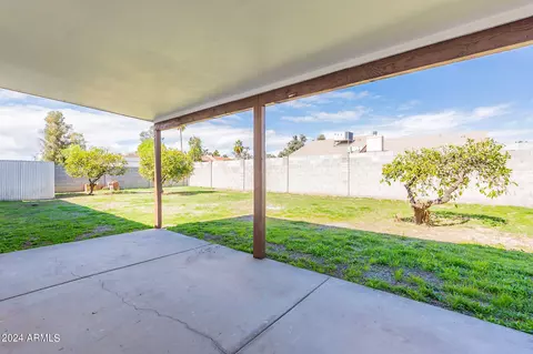 Exterior - 3946 W Willow Ave, Phoenix, AZ 85029 photo 7 of 13