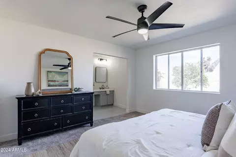 Bedroom - 3946 W Willow Ave, Phoenix, AZ 85029 photo 4 of 7