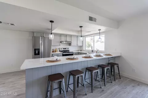 Kitchen - 3946 W Willow Ave, Phoenix, AZ 85029 photo 1 of 8