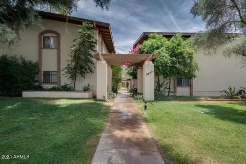 Exterior - 3637 E Monterosa St #4, Phoenix, AZ 85018 photo 7 of 7