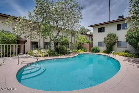 Exterior - 3637 E Monterosa St #4, Phoenix, AZ 85018 photo 3 of 7