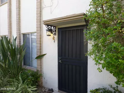 Exterior - 3637 E Monterosa St #4, Phoenix, AZ 85018 photo 1 of 7