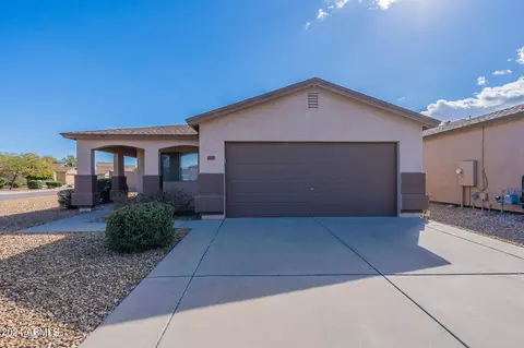 1327 E Renegade Trl, San Tan Valley, AZ 85143