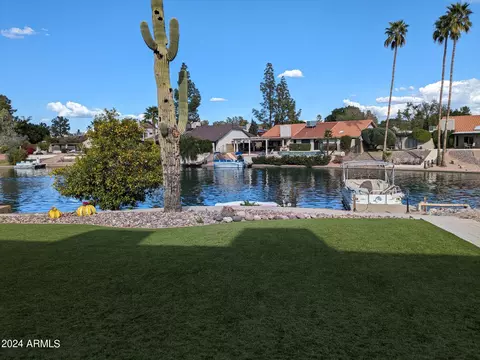 2427 S Gaucho -- W, Mesa, AZ 85202