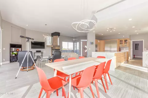 Dining - 2245 E Vogel Ave, Phoenix, AZ 85028 photo 1 of 2