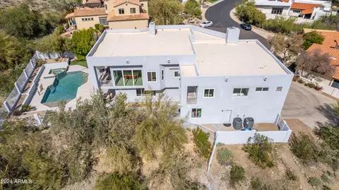 View/Area - 2245 E Vogel Ave, Phoenix, AZ 85028 photo 9 of 12
