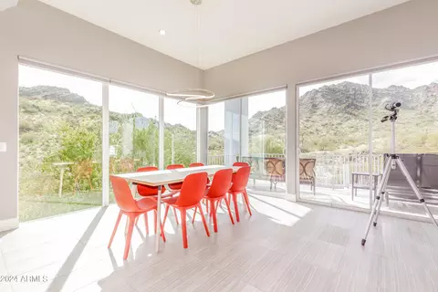 Dining - 2245 E Vogel Ave, Phoenix, AZ 85028 photo 2 of 2