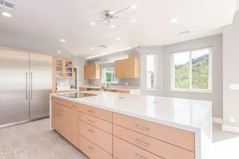 Kitchen - 2245 E Vogel Ave, Phoenix, AZ 85028 photo 2 of 7