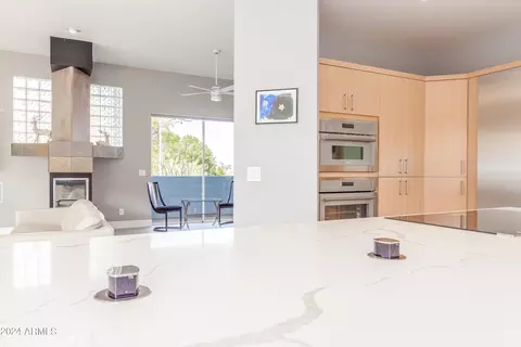Kitchen - 2245 E Vogel Ave, Phoenix, AZ 85028 photo 4 of 7