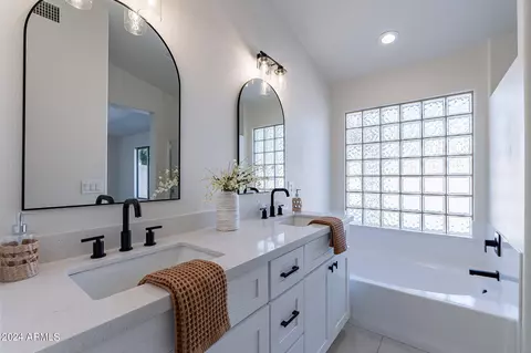 Bath - 1602 E Campbell Ave, Gilbert, AZ 85234 photo 1 of 3