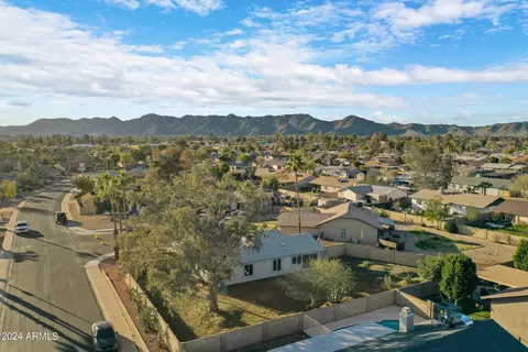 View/Area - 5126 E Tano St, Phoenix, AZ 85044 photo 7 of 12