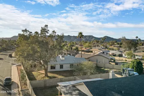 View/Area - 5126 E Tano St, Phoenix, AZ 85044 photo 8 of 12