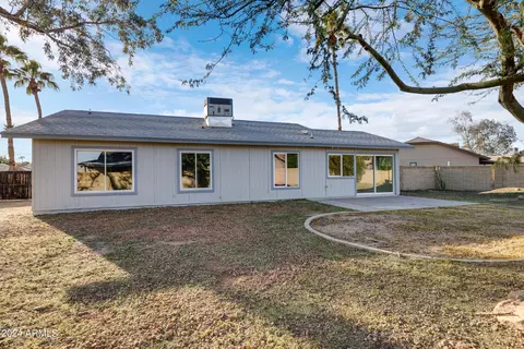 Exterior - 5126 E Tano St, Phoenix, AZ 85044 photo 6 of 10