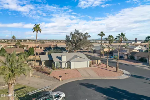 View/Area - 5126 E Tano St, Phoenix, AZ 85044 photo 2 of 12