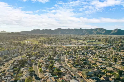View/Area - 5126 E Tano St, Phoenix, AZ 85044 photo 10 of 12