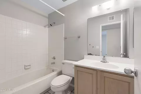 Bath - 5126 E Tano St, Phoenix, AZ 85044 photo 1 of 2