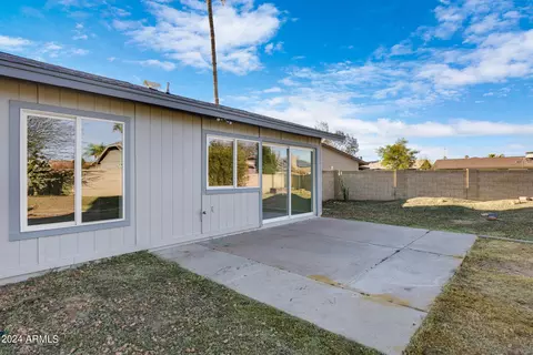 Exterior - 5126 E Tano St, Phoenix, AZ 85044 photo 9 of 10