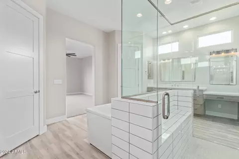 Bath - 1650 E Minton St, Mesa, AZ 85203 photo 6 of 13