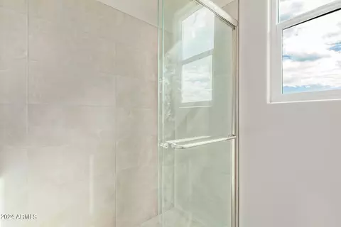 Bath - 1650 E Minton St, Mesa, AZ 85203 photo 12 of 13