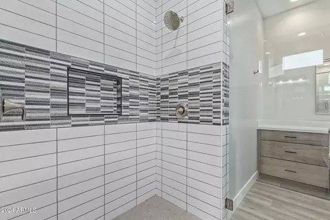 Bath - 1650 E Minton St, Mesa, AZ 85203 photo 3 of 13
