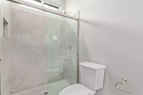 Bath - 1650 E Minton St, Mesa, AZ 85203 photo 7 of 13