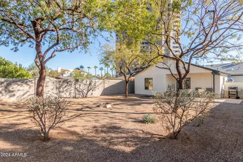 1014 E Mitchell Dr, Phoenix, AZ 85014 photo 30
